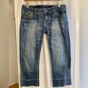 Quality Denim X2 Zelda Capris Size 8